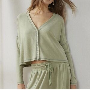 NWT Urban Outfitters Out From Under Bounce Plush Chloe Lounge Top Size XS